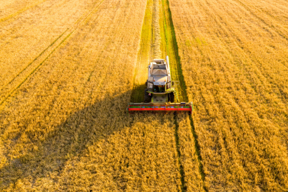 Carlos Alberto Arges Júnior revela como a agricultura regenerativa melhora a produtividade sem comprometer a saúde do solo.