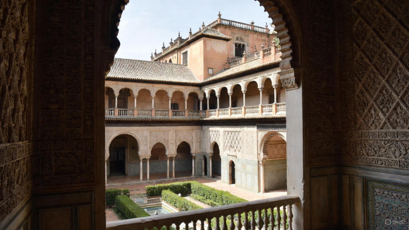 Para Leonardo Rocha de Almeida Abreu, explorar Sevilha e Granada é vivenciar arte, arquitetura e paisagens que marcam para sempre.