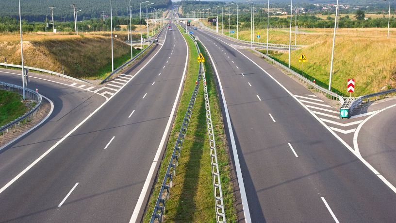 O Impacto da Tecnologia na Melhoria das Rodovias em Minas Gerais: Uma Revolução que Transforma o Trânsito e Otimiza Recursos