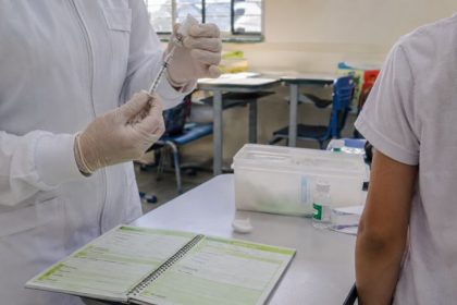 Dia D de vacinação nas escolas fortalece proteção de crianças e adolescentes em Leopoldina